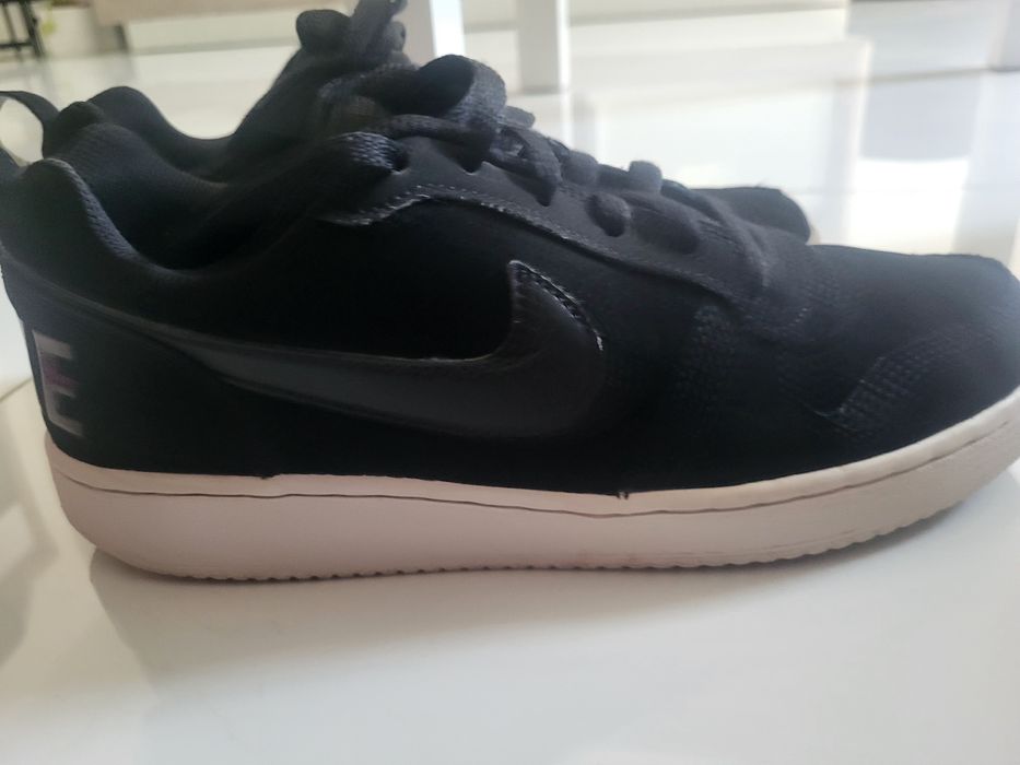 Nike  czarne  damskie