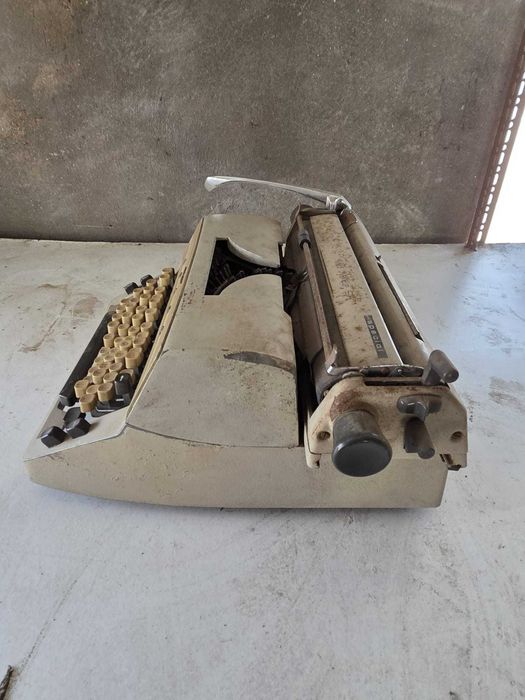 Maquina de escrever Antigas Adler