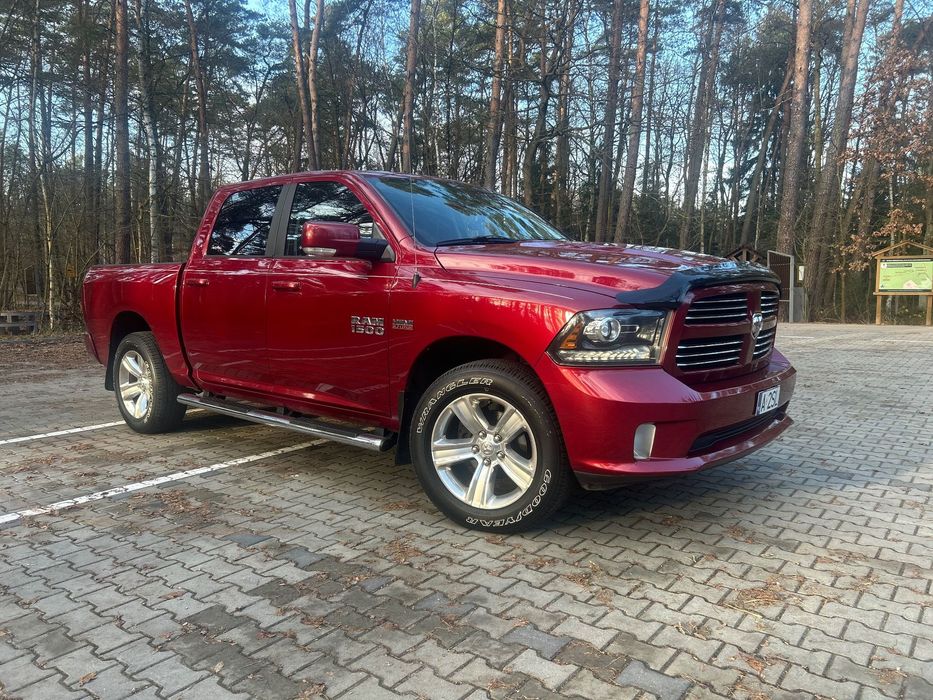 RAM 1500 Sport 4x4 HEMI