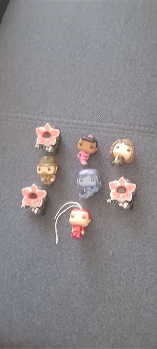 Figurki Kinder Joy Stranger Things