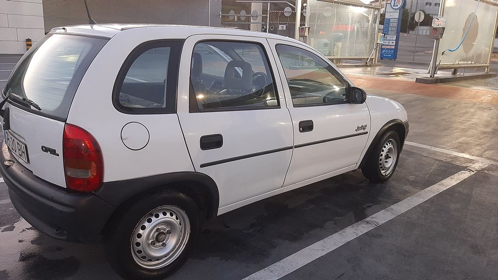 Opel corsa 1.2 gasolina