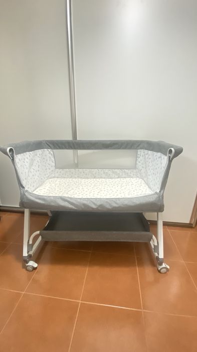 Berço para bebé dormir