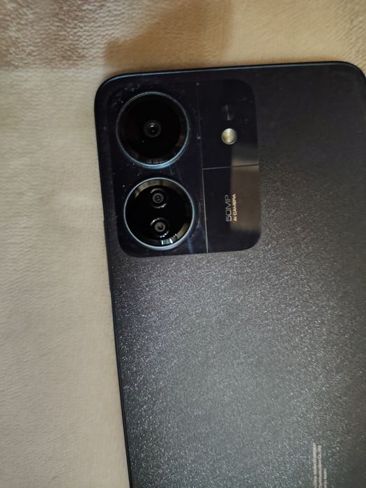 Telemóvel Xiaomi Redmi 13 C (Em Bom Estado)