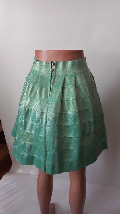 Коротка бірюзова спідниця 48 46 розмір