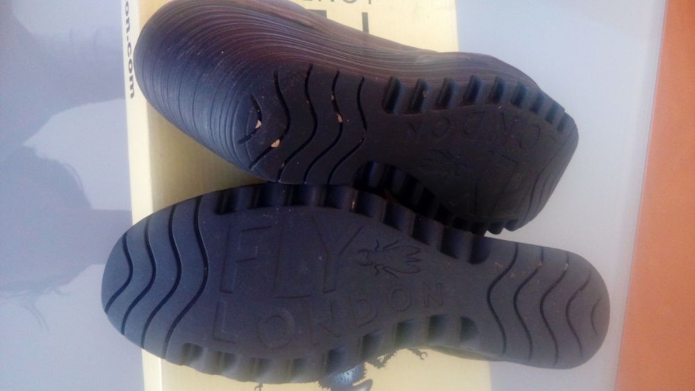 Sapato Fly London