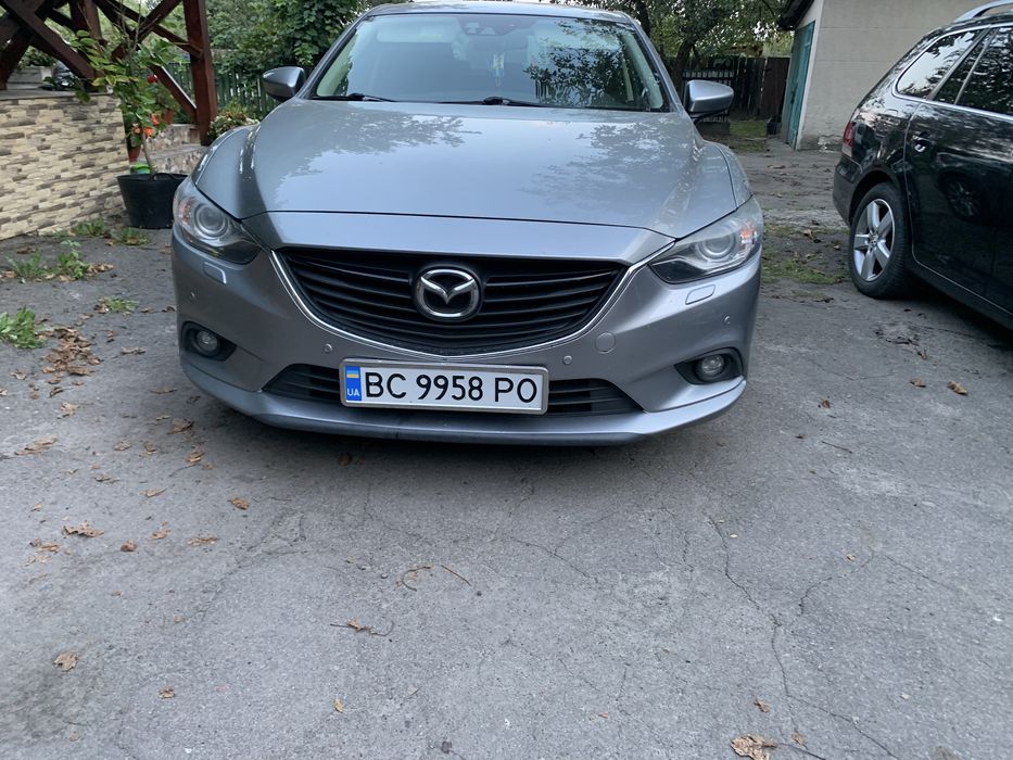 Легковий автомобіль Мазда 6  2012