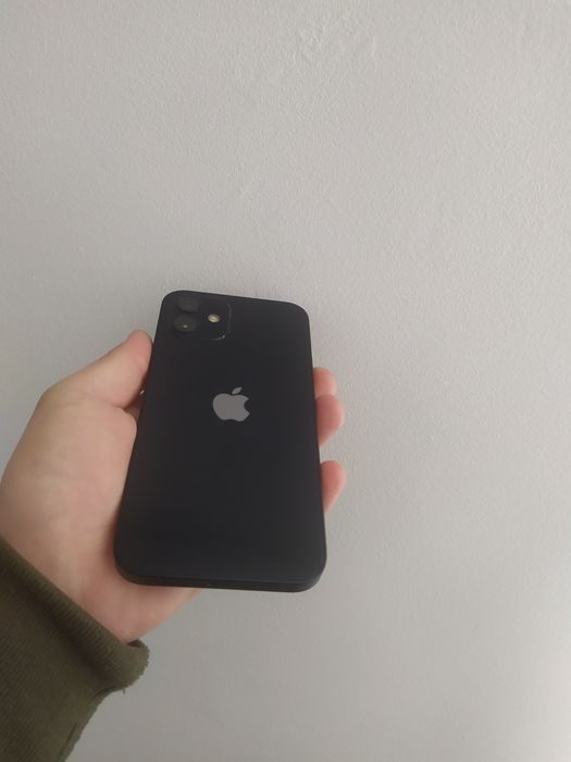 Iphone 12 64ГБ..