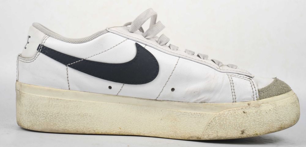 Buty Nike Blazer Low Platform DJ0292 roz. 37,5
