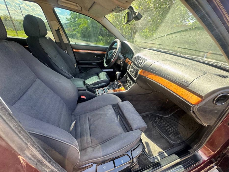 Продам BMW E39 2.5Бенз