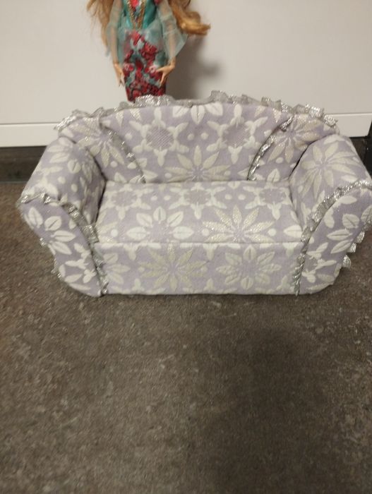 Диван для ляльки Евер автер хай, Монстер хай чи Барбі