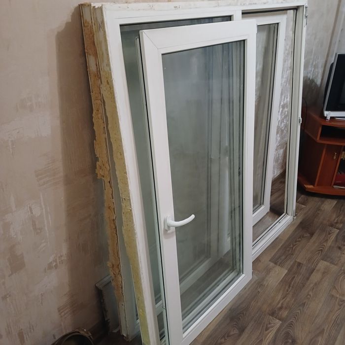 Продам б/у металопластикові вікна