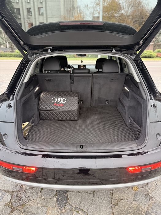 Audi q5 2018 premium