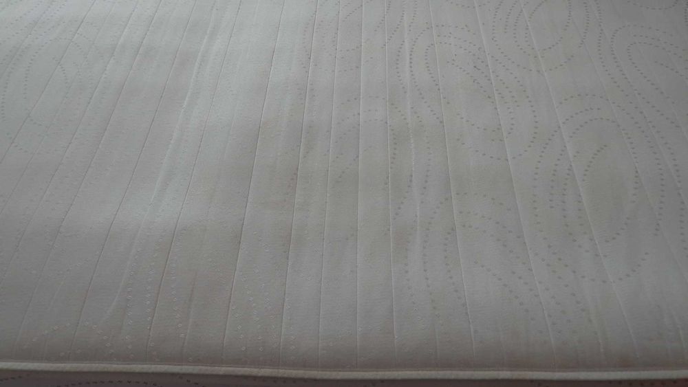 Матрац 200 на 160 см.