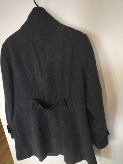 Wełniany plaszczyk damski