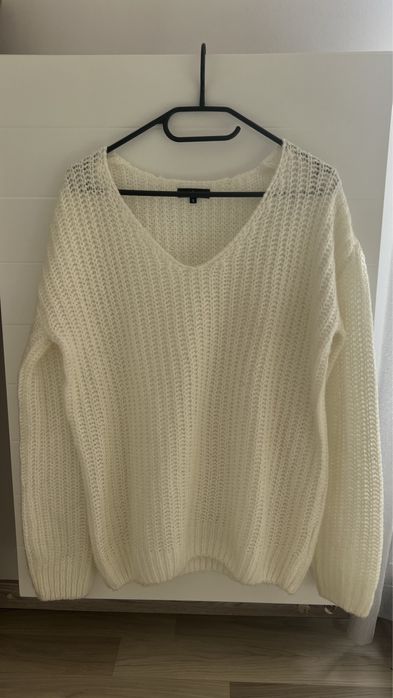 sweter typu oversize