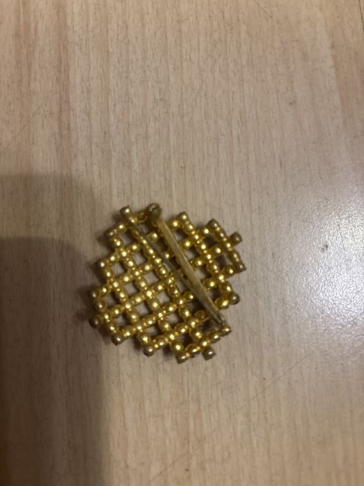 Kolekcjonerska broszka z granatami
