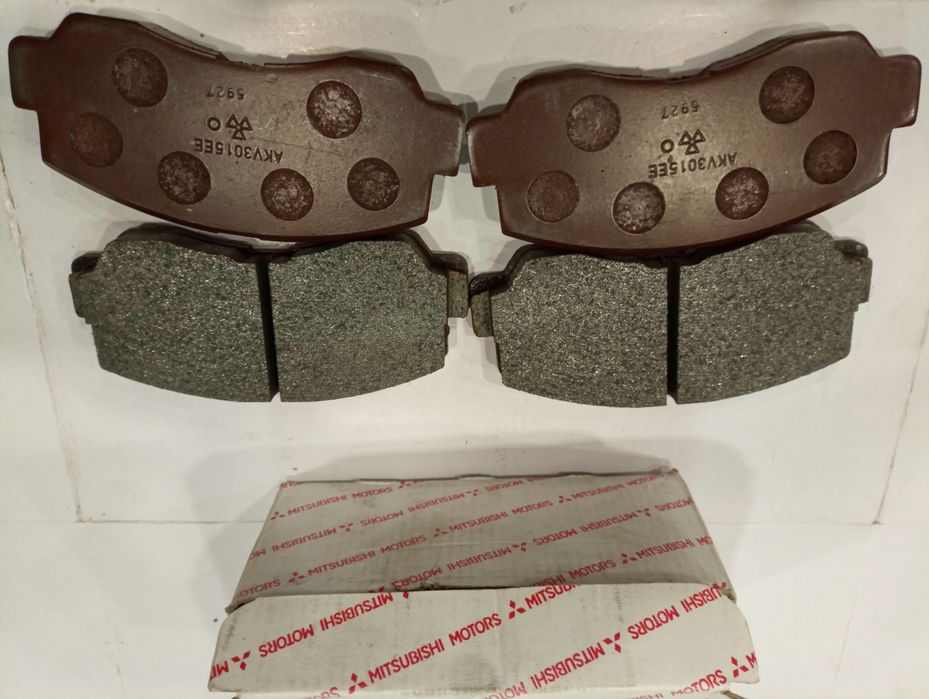 Pastilhas - mitsubishi l 300 / delica ii autocarro (lo3_p/g, l0_2p) | 80 - 87