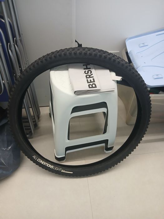 Bicicleta rockrider revisao feita pneus novos e um extra novo