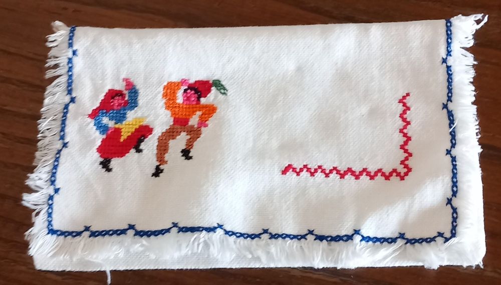 Bolsa linho bordada nova