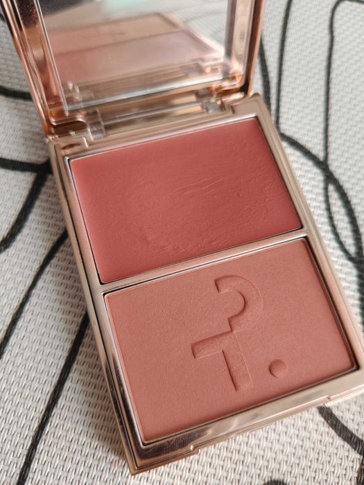 Patrick Ta róż do policzków she's blushing