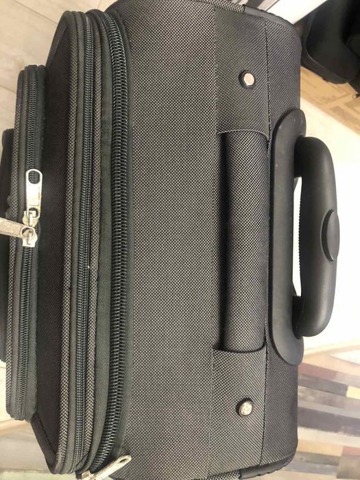 Чемодан на колесах