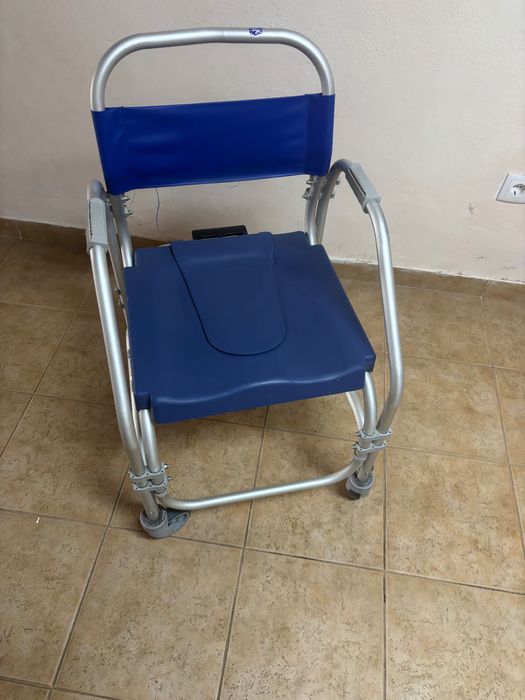 Cadeira de banho com bacio