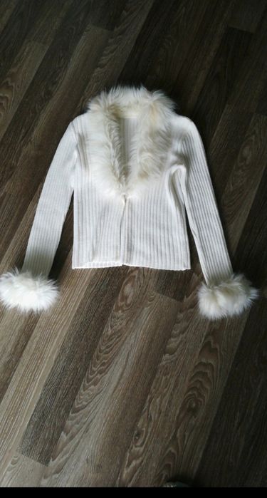 Sweter damski biały