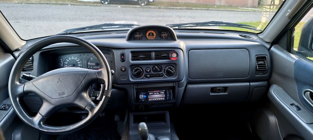 Mitsubishi Pajero Sport
