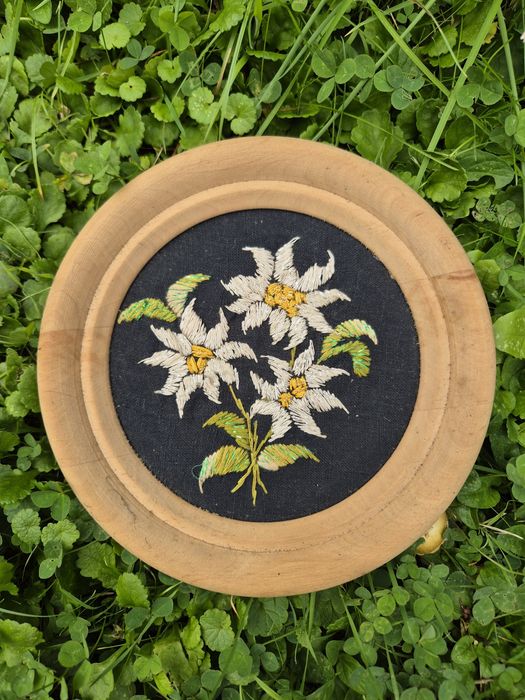 Boho dekoracja. Ręczny haft