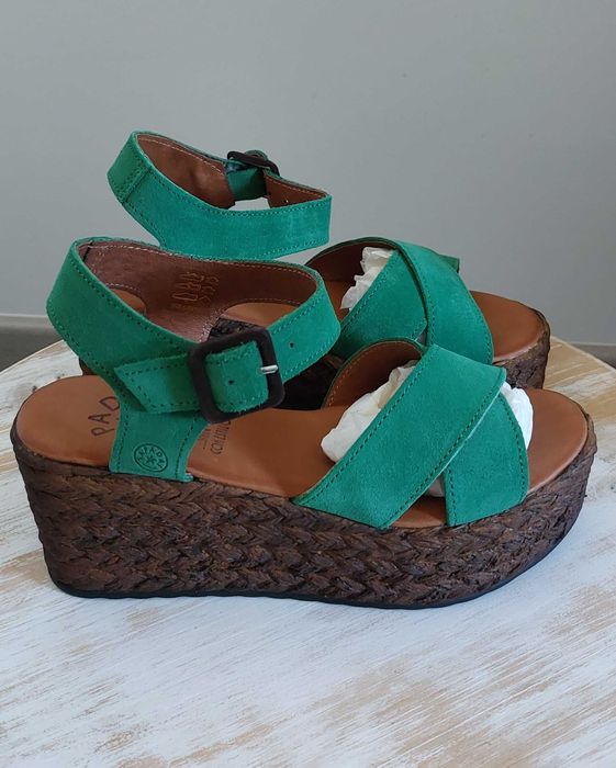 Sandálias plataforma verde, tamanho 36