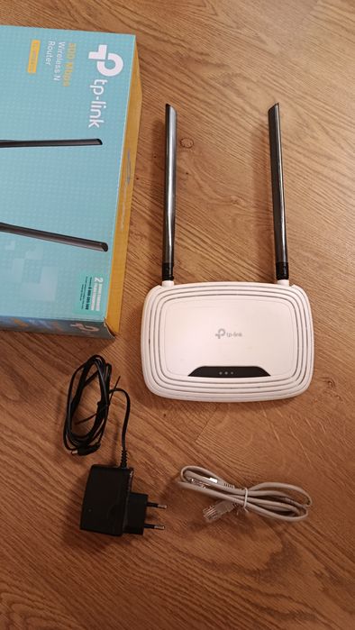 Продам Wi-fi роутер TP-link WR841N
