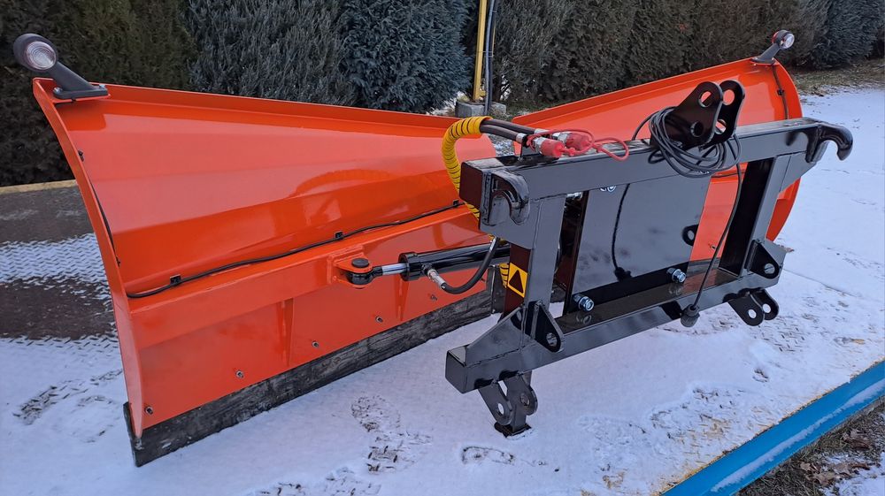 Pług do śniegu śnieżny strzalka V  2.4 m