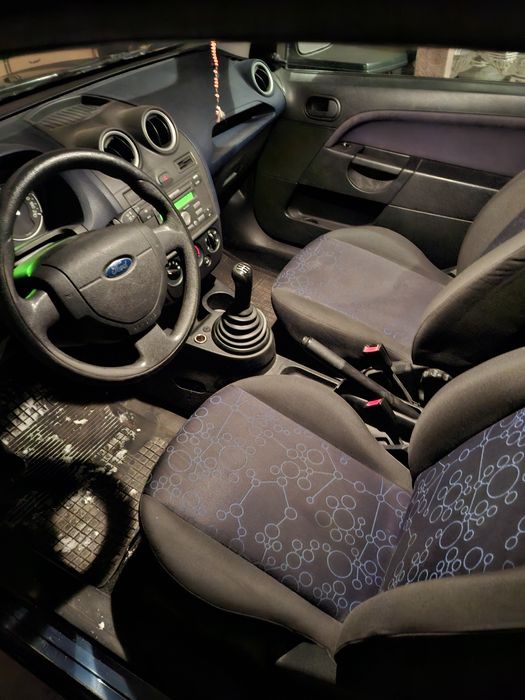 Sprzedam Forda Fieste