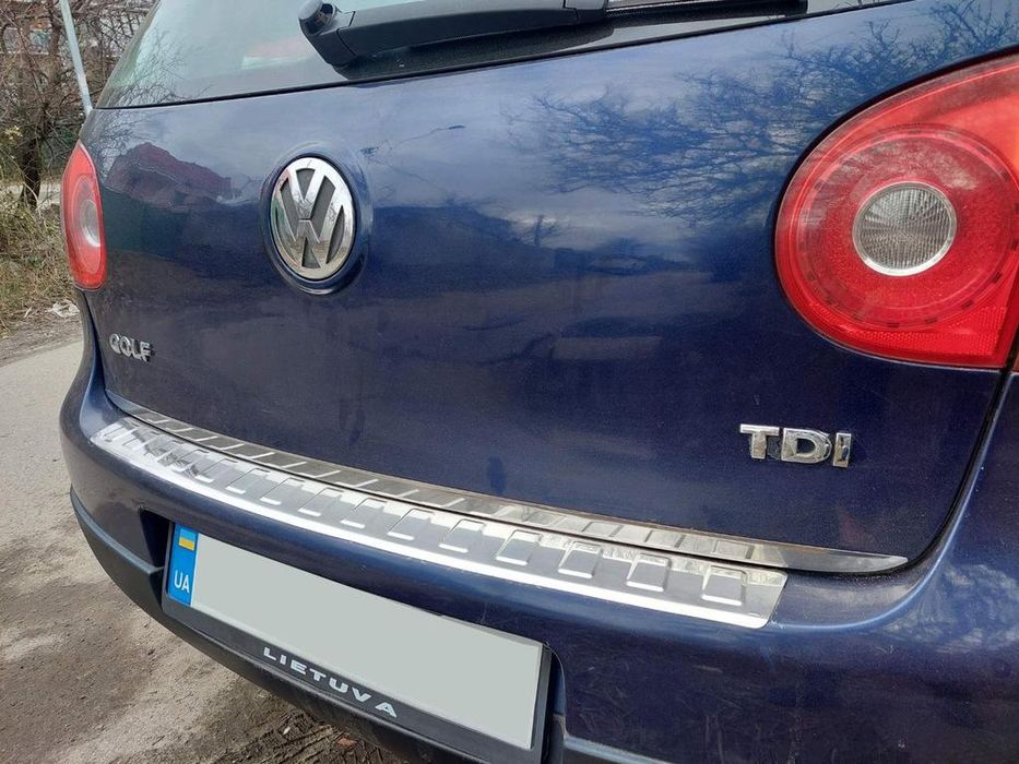 Volkswagen Golf 5 2003-2009 рр. Накладки на задній бампер Carmos (нерж.) SW