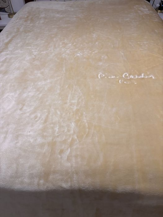 Cobertor de cama 220 x 240 Pierre Cardin