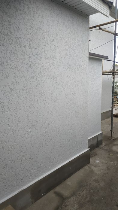 Высотные работы, устранение затекания балконов лоджий и козырьков