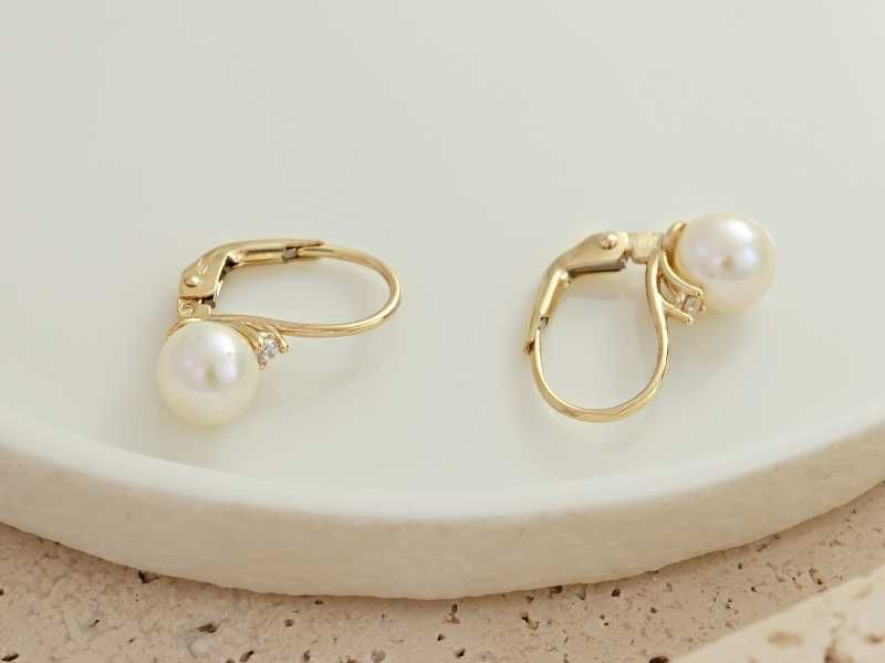 Kolczyki złote angielskie zapięcie z perełkami PR 585