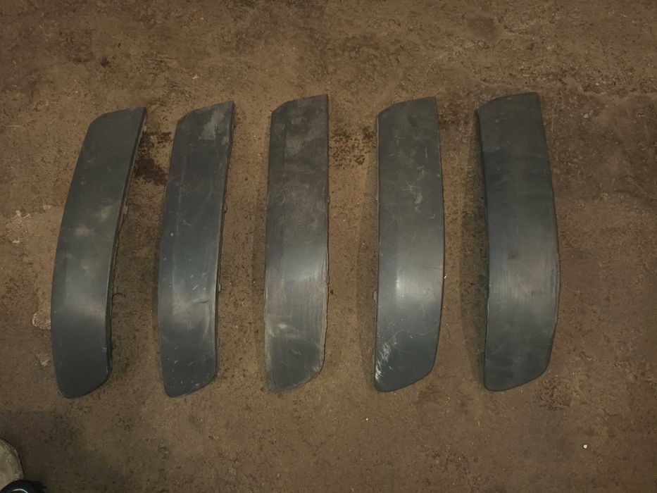 VW T5 Zaślepki Zderzaka Przedniego cena za sztukę
