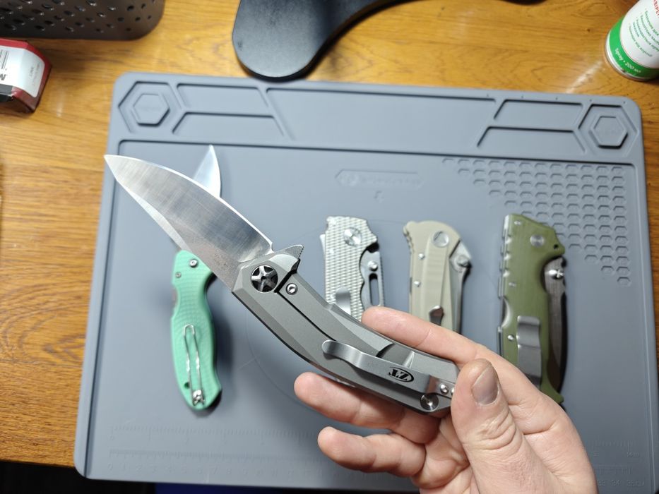 Cold steel Ad10,ad20titanium,  zt0095 titanium, Microtech