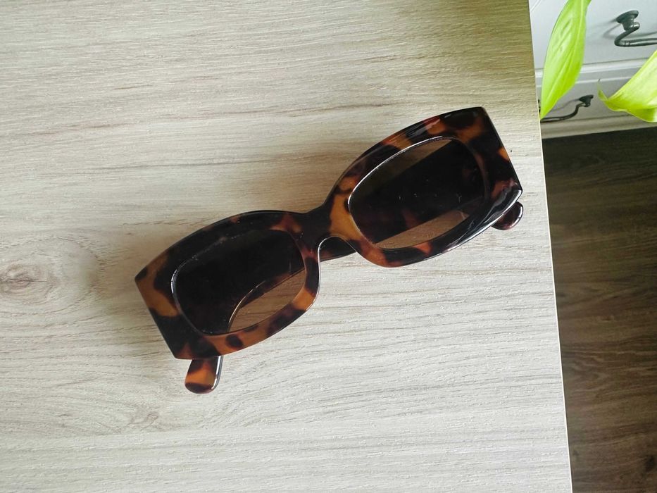 Modne okulary przeciwsłoneczne w panterkę - NOWE