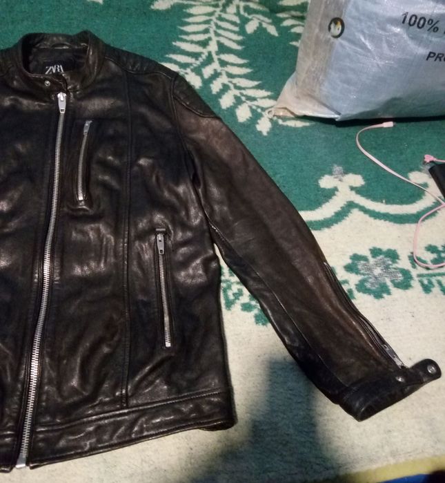 Casaco tipo cabedal tamanho L muito bom estado