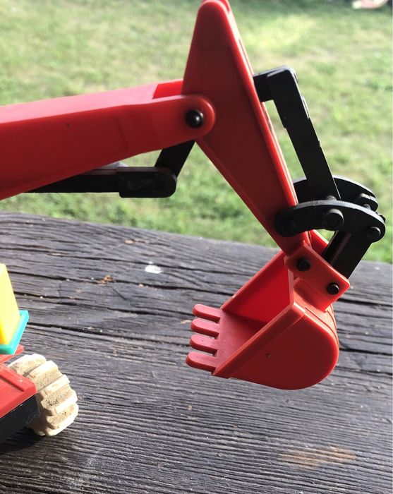 Продам вінтажний іграшковий екскаватор Салют