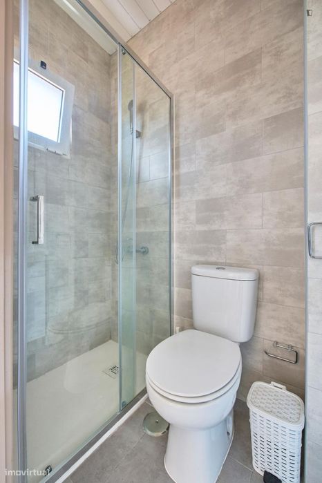 Quarto - localizado em Alameda Lisbon