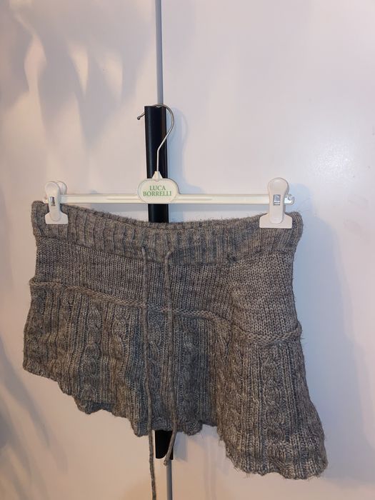 Тепла жіноча спідничка