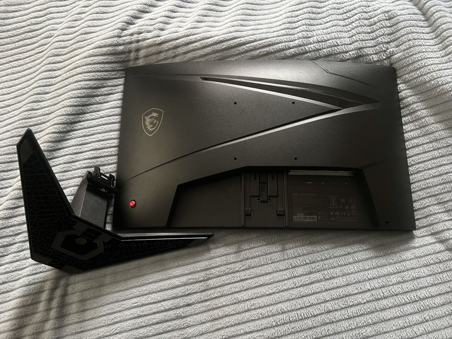 Монітор MSI в ідеальному стані