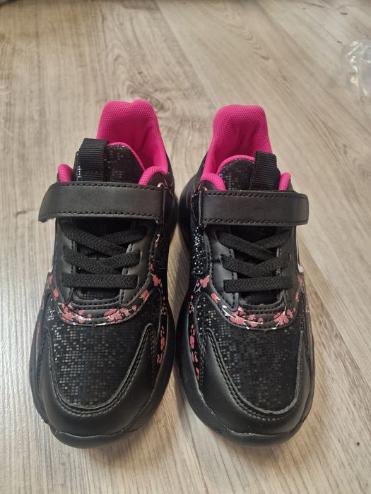 Adidasy dziewczęce 33 nowe