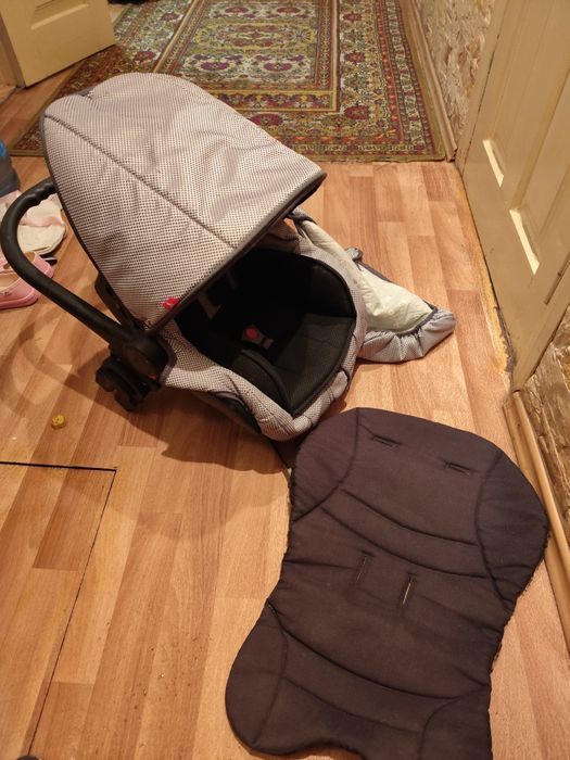 Автокрісло  дитяче до року