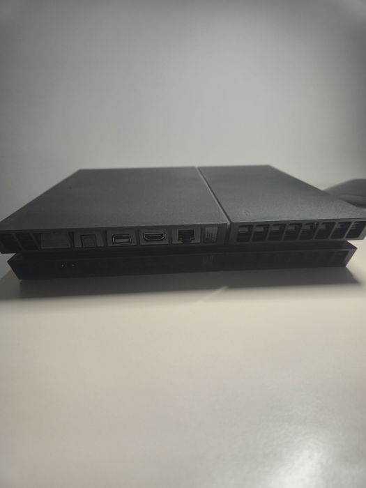 PlayStation 4 1TB + 2 Pady + 13 Gier!!!
