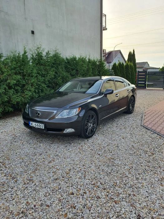 Lexus LS MAX MAX Doinwestowany Fabryczny Stan