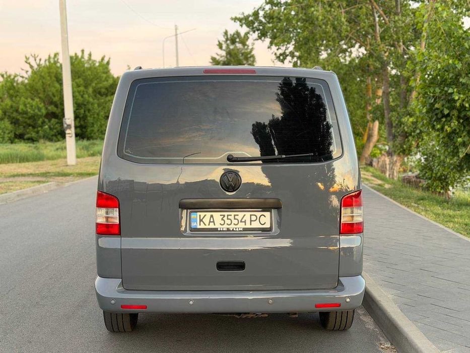 Volkswagen Transporter T5 GP 2010 рік 2.0 дизель 103kw